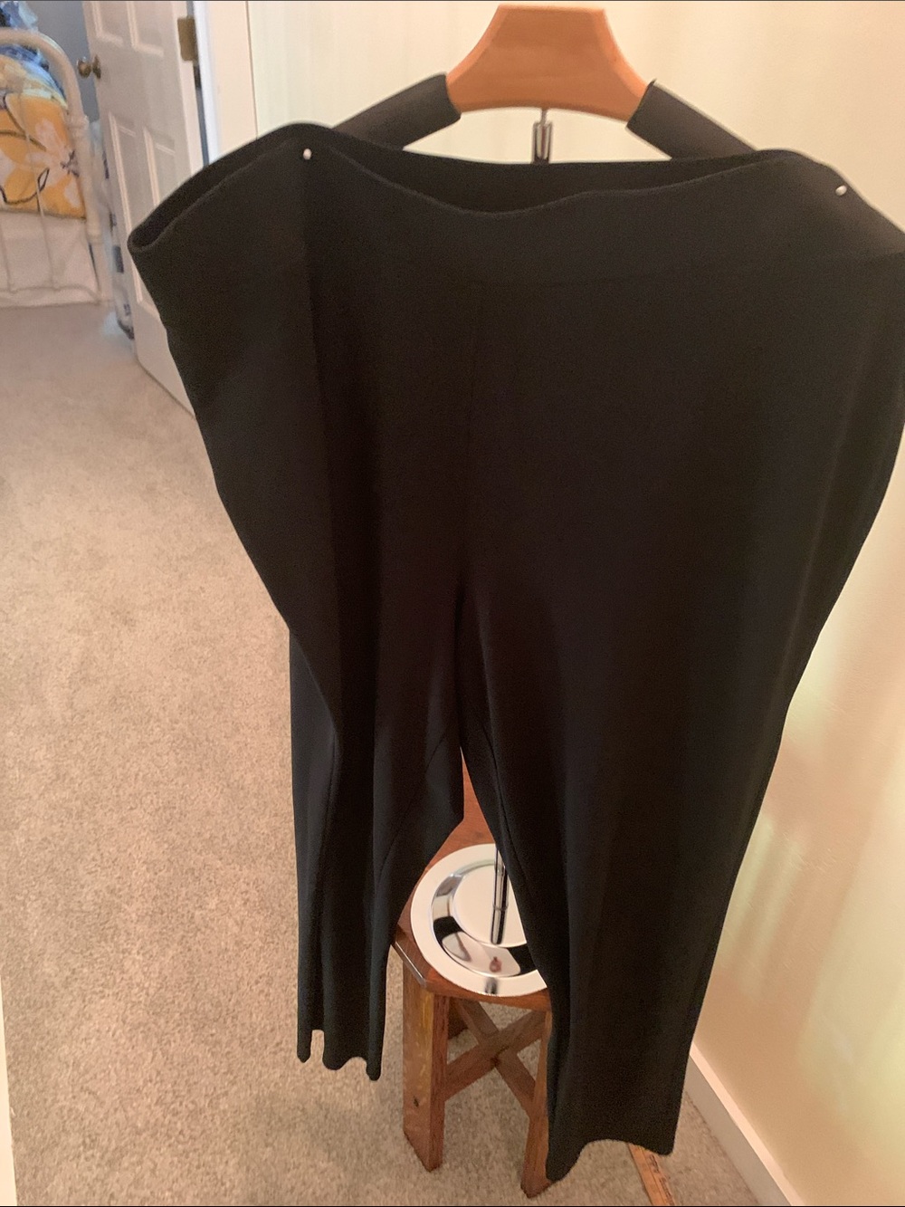 Liz Claiborne Black Straight-Leg Knit Pants